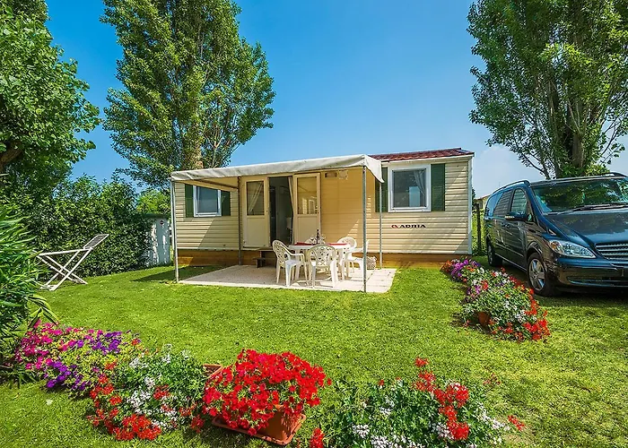 Eurocampingpacengo キャンプ場